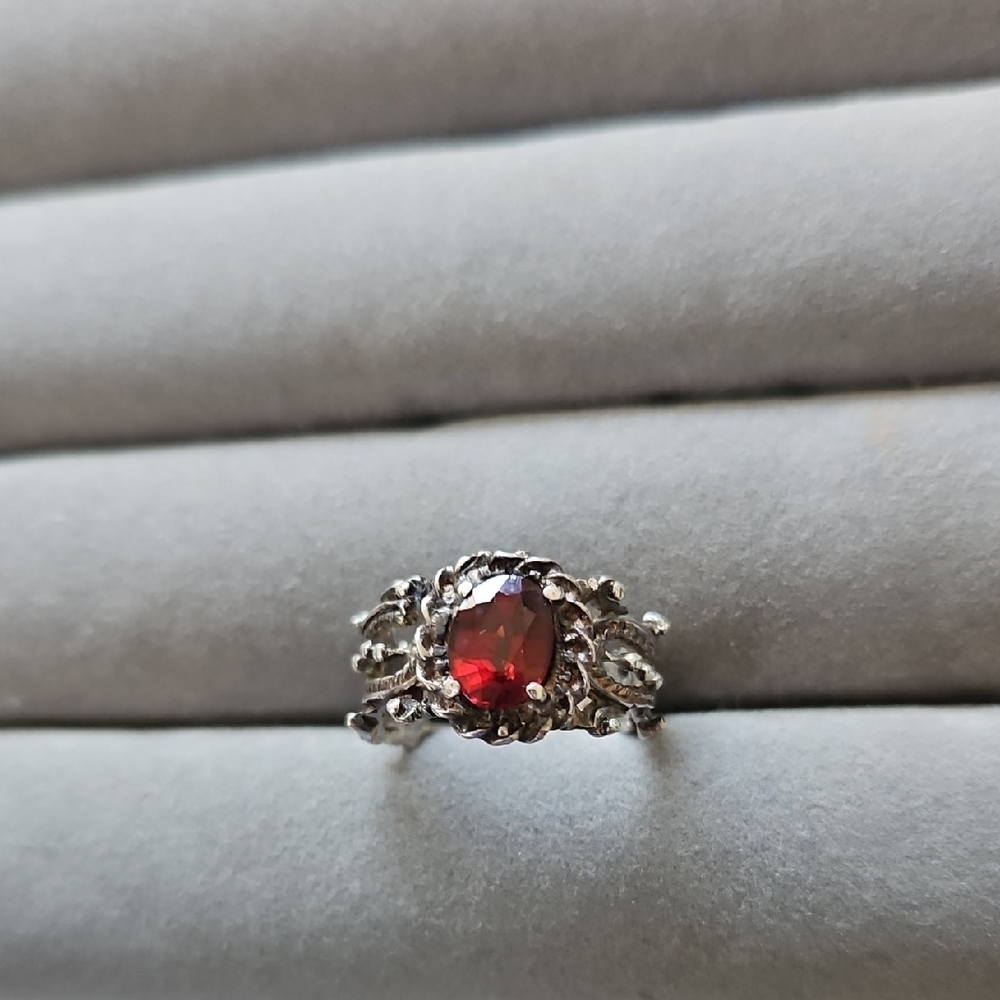 Vintage Red Garnet Silver Ring